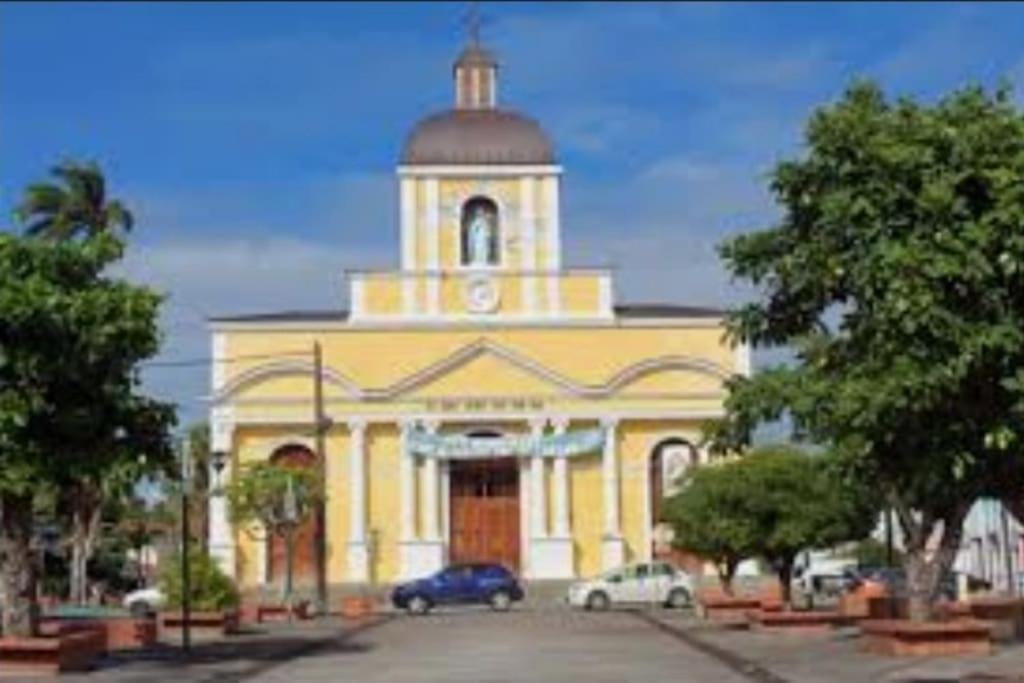 Villa Aichy Rabi Экстерьер фото